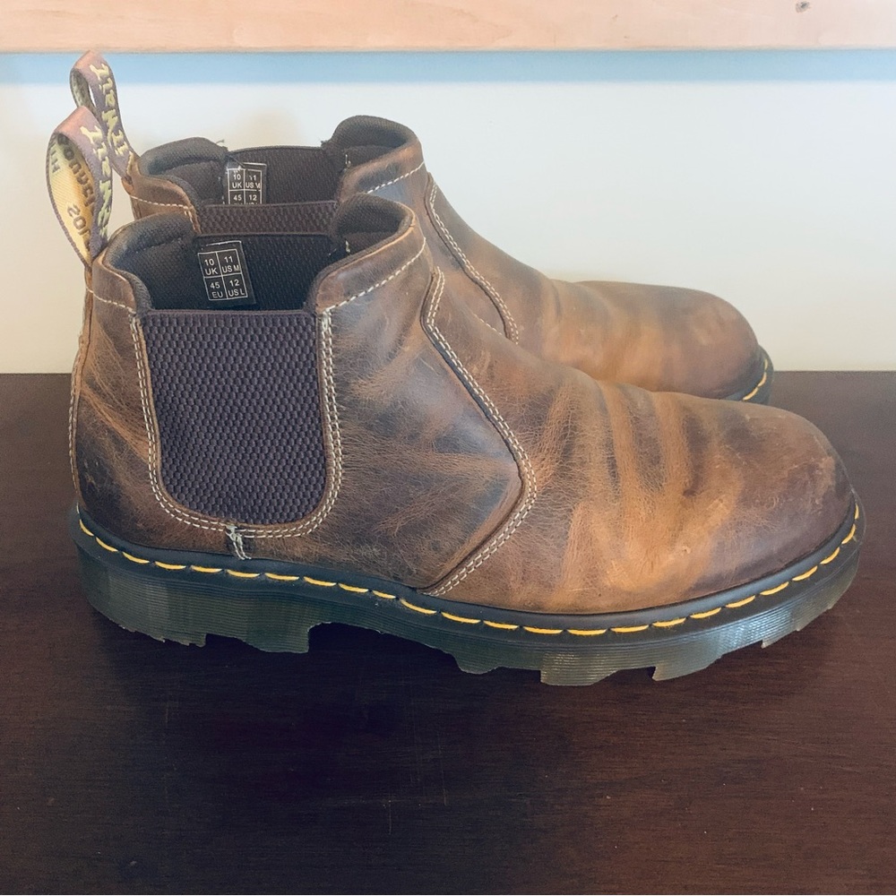 Men 11 Dr. Marten Chelsea Boots Brown